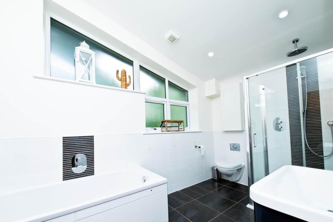 ボーンマス Stunning 3 Bed Townhouse: Westbourne With Parkingヴィラ エクステリア 写真